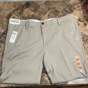NWT Dockers Men's 38x30 Slim Fit Easy Khaki Pant